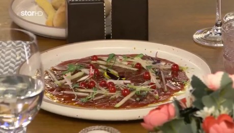 First Dates: Ρώτησαν Τον Σερβιτόρο Πώς Τρώμε Το Καρπάτσιο