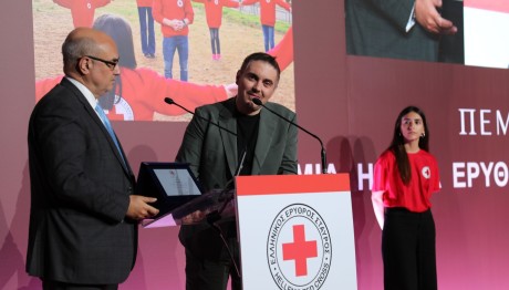 Μιχάλης Χατζηγιάννης - εθελοντισμός