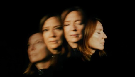 Η Beth Gibbons  στο Λυκαβηττό