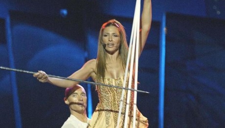 Έλενα Παπαρίζου: 20 Xρόνια Aπό Tη Nίκη Tης Στην Eurovision