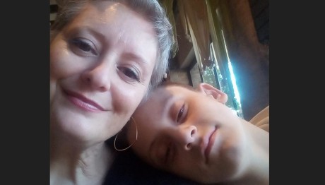 Πάτρα: Συγκινεί Η Μητέρα Που Έδωσε Το Ήπαρ Της Στον Γιο Της