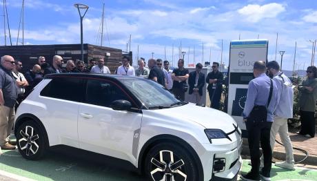 Renault και Dacia: Εκπαίδευση των πωλητών στα νέα μοντέλα