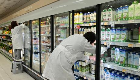 Αγίου Πνεύματος: Τι Ισχύει Για Καταστήματα, Σούπερ Μάρκετ