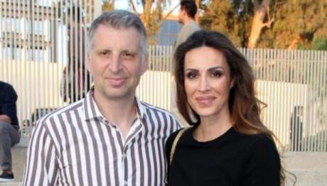 Τσεκούρα: Chic Εμφάνιση Σε Σπάνια Έξοδο Με Τον Παπαλουκά