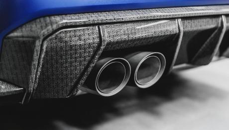 BMW: Εξαρτήματα από...λινάρι