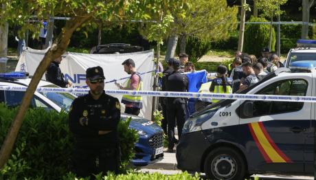 Ισπανία: Η στιγμή που αστυνομικός έπνιξε 35χρονο που του έκλεψε το κινητό