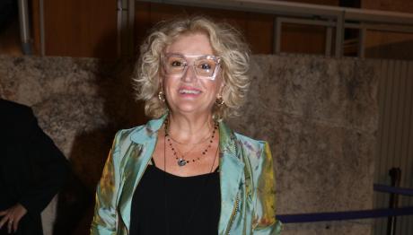 Η Υρώ Μανέ με την πανέμορφη κόρη της στην πρεμιέρα του Αιμίλιου Χειλάκη