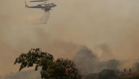 Φωτιά Χίος: Παραδομένο Για Τρίτη Μέρα Στις Φλόγες Το Νησί