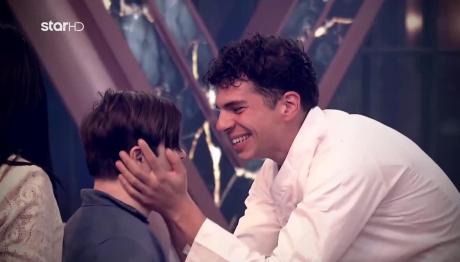 MasterChef: Συγκίνηση On Air Mε Tους Συγγενείς Των Φιναλίστ