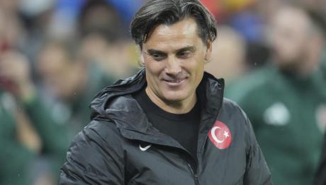 Ανανέωσε με την Εθνική Τουρκίας Ο Μοντέλα