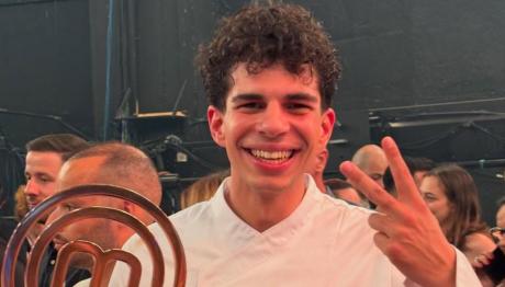 Masterchef 2025 Nέστορας: «Δεν έχω αποχωριστεί ποτέ την ποδιά του μάγειρα»