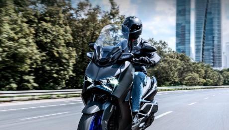 YAMAHA XMAX: Δείτε τη νέα τιμή