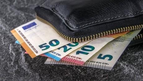 χρήματα πορτοφόλι