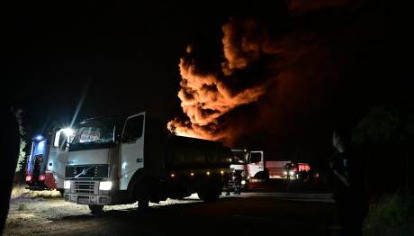 Φωτιά Τώρα Στη Φυλή - Κοντά Στον Προαστιακό Οι Φλόγες