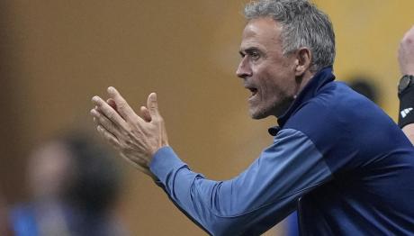 Στο πλευρό του Αλόνσο Ο Λουίς Ενρίκε