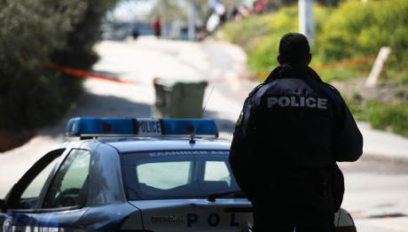 Αστυνομική Επιχείρηση Για Τη Σύλληψη Ενόπλων Σε Κατάστημα