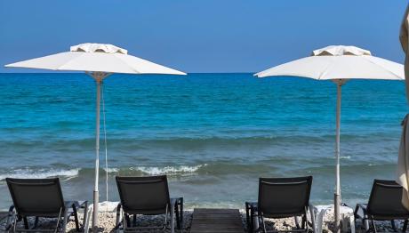 Οι Μισοί Έλληνες Δεν Μπορούν Να Κάνουν Διακοπές