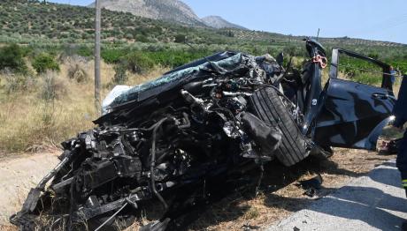 Τροχαίο Στην Αργολίδα: Νταλίκα Συγκρούστηκε Μετωπικά Με Τζιπ