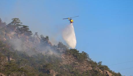 Φωτιά Τώρα Στο Κορωπί - Σηκώθηκαν Ελικόπτερα