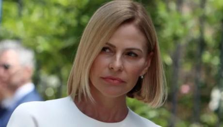 Τζένη Μπαλατσινού
