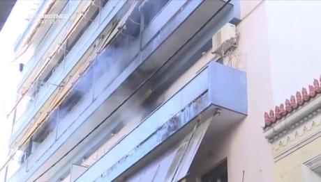 Φωτιά Πειραιάς: Νεκρή Γυναίκα Σε Διαμέρισμα