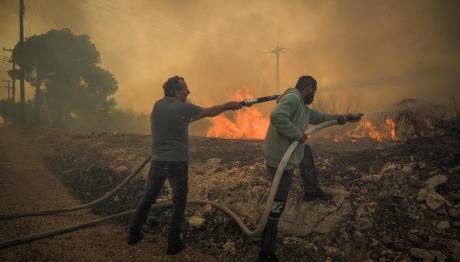 Φωτιές Τώρα σε Εύβοια, Μεσσηνία και Κύθηρα