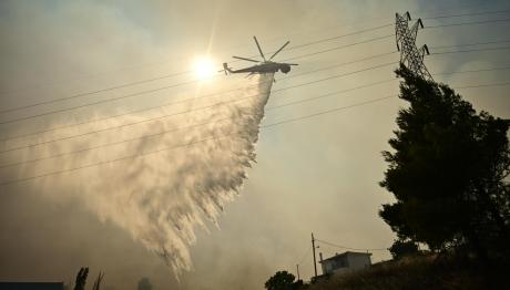 Φωτιά τώρα στο Ηράκλειο Κρήτης - Καίγονται τα Αστερούσια Όρη