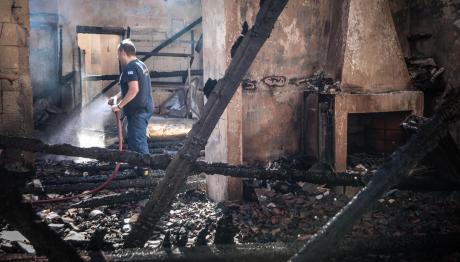 Κρυονέρι: Καμένα Σπίτια Και Οχήματα - Αποκαρδιωτικές Εικόνες