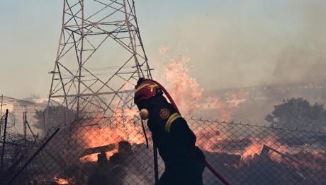 Φωτιά στην Εύβοια: Αναζωπύρωση στον Πισσώνα - Νέο μήνυμα 112
