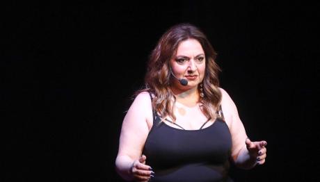 Μουτίδου: Δείτε τον σύντροφό της, Κωνσταντίνο