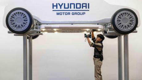 Hyundai: Το γιλέκο που σε κάνει...Superman