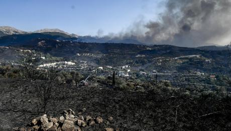 Φωτιές: Χιλιάδες Καμένα Στρέμματα Σε Αχαΐα, Χίο, Ζάκυνθο