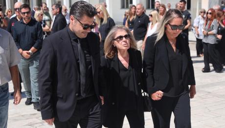 Δημήτρης Κωνσταντάρας: Η Κηδεία Του Στο Α' Νεκροταφείο