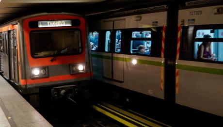 Μπαίνουν Απινιδωτές Σε Μετρό Και Ταξί