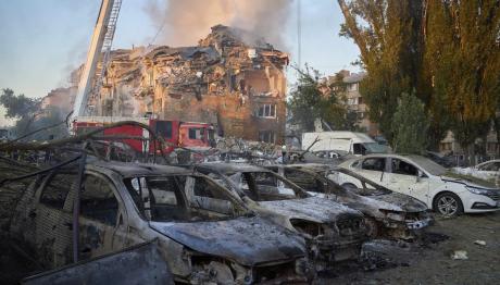 Ρωσική Επίθεση Στο Κίεβο Με Νεκρούς - Χτύπησαν Κτίριο Της ΕΕ