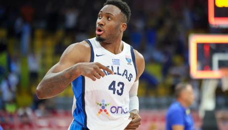 Μπακς: Επιστρέφει Ο Θανάσης Αντετοκούνμπο