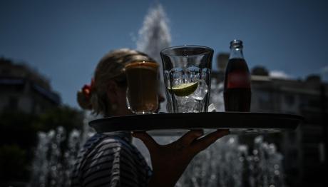 ΔΕΘ: Χαμός Στο Χ για τον μηδενικό φόρο στους νέους
