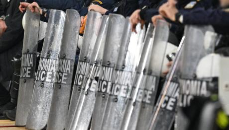 Αυξήσεις Στους Ενστόλους Από Τον Οκτώβριο - Τα Ποσά