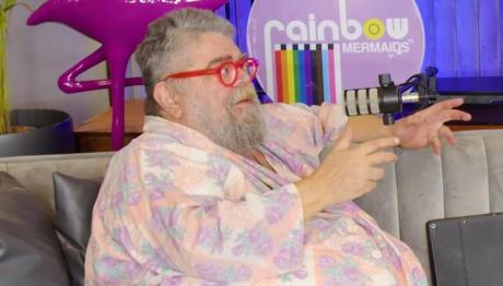 Κραουνάκης: Αποκαλύπτει ποια είναι η «χοντρή» στο τραγούδι