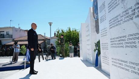 Νίκος Δένδιας μνημείο πεσόντων Ρίμινι