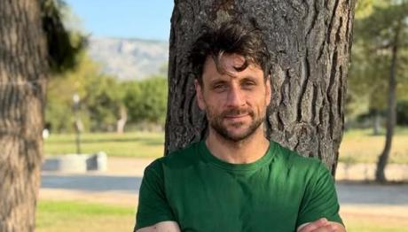 Χρυσοστόμου: «Δεν Πληρώνομαι Για Το TikTok»