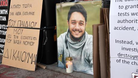 Ντένις Ρούτσι: Συνεχίζει Την Απεργία Πείνας Ο Πατέρας Του