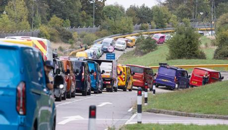 Ford Transit: Μπήκε στο GUINNESS WORLD RECORD