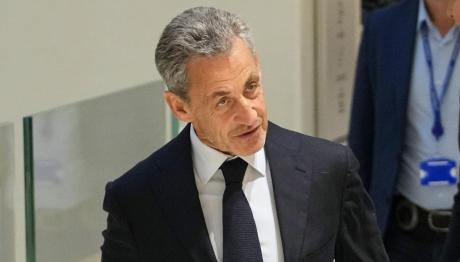 Σαρκοζί: 5 Χρόνια Φυλάκιση Για Τις «Μίζες» Του Καντάφι