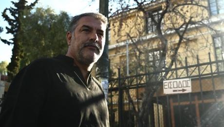 «Ο Β. Μπισμπίκης νιώθει ντροπή για τους οικείους του, σοκ & απογοήτευση»