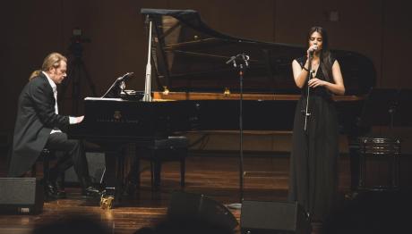 Κορκολής Και Μανουσάκη Στο Μέγαρο Για Τον Μίκη