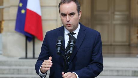 Γαλλία: Παραιτήθηκε Ο Πρωθυπουργός Σ. Λεκορνί