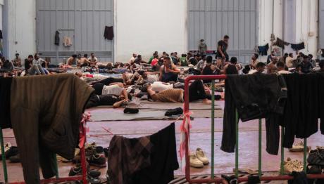 Μεταναστευτικό: «Μαχαίρι» Στα Επιδόματα - Τι Αλλάζει