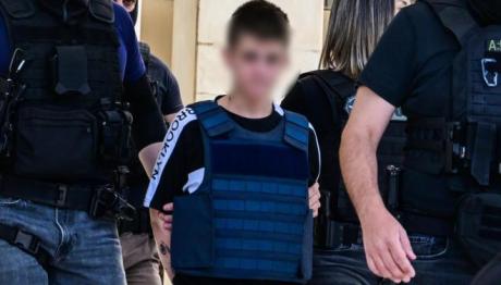 Μουρτζούκου: Γλέντι Μέσα Στις Φυλακές Με Τον Αδαμαντίδη