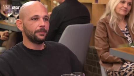 First Dates: Η Μικαέλα Δίνει 1 Στην Εμφάνιση Του Ραφαήλ